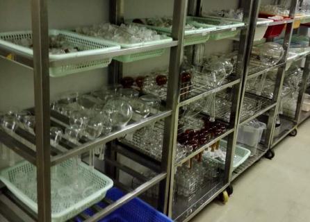 洗瓶工受傷嚴重索賠百萬，添置洗瓶機請趁早！